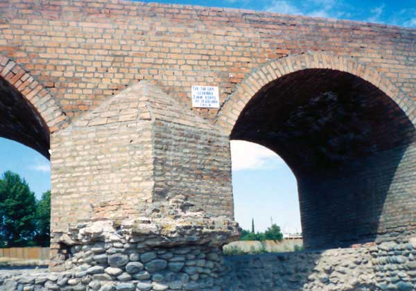 Bridge on Terter River (VII-IX centuries), Azerbaijan photo