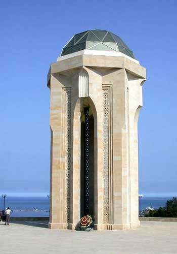 Monument Eternal torch in Shehidler Khiyabani, Azerbaijan photo