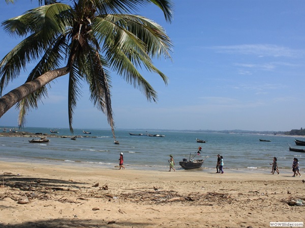 Chaungtha beach, Myanmar photo