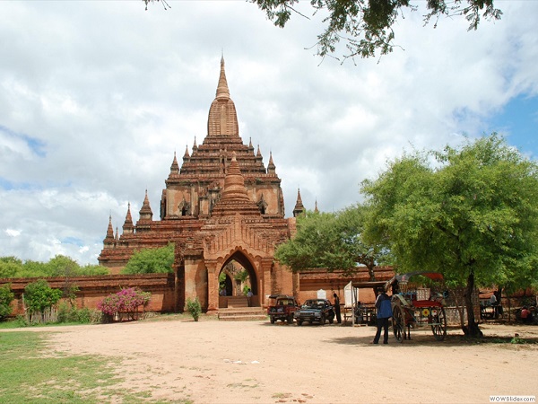 Main gate, Bagan, Myanmar photo