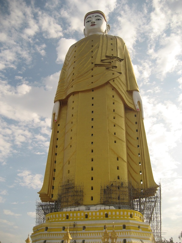 Giant standing buddha, Monywa, Myanmar photo