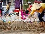 Sand heap pagoda festival, Myanmar (Burma) Photo