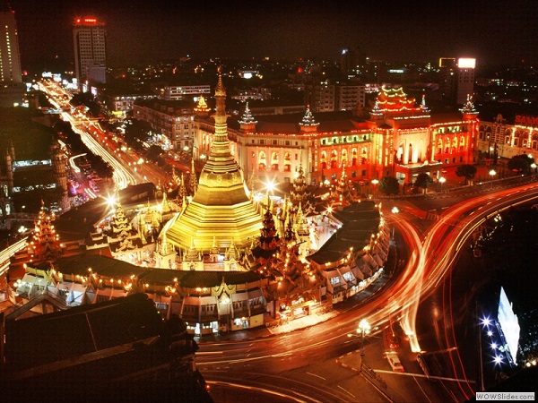 Sule pagoda at night, Yangon, Myanmar photo