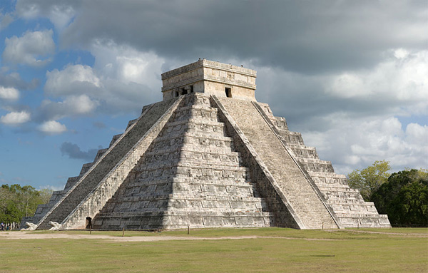 Chichen Itza Castle, Mexico, Mexico photo