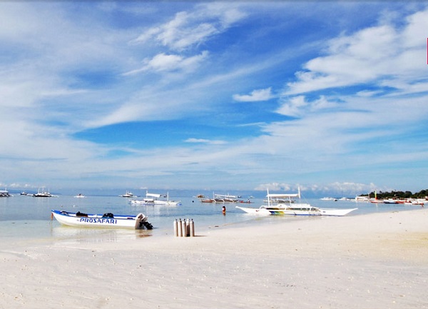 Alona beach, Panglao, Philippines photo
