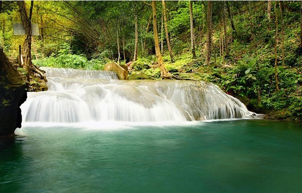Hagimit falls, Samal island, Philippines photo