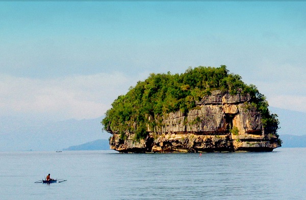 Marabot rock islet, Philippines photo