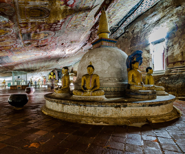 Dambulla cave temple, Sri Lanka photo